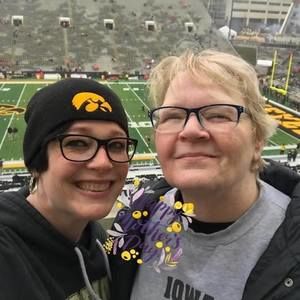 Meet your Posher, Elaine